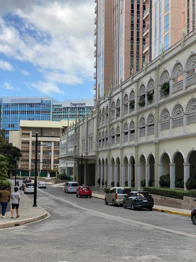 Spacious Condo In Venice Luxury Residences Taguig Exterior photo